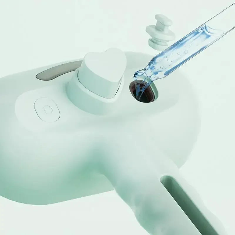 Pet Spray Hair Comb – Groom, Detangle & Refresh Instantly